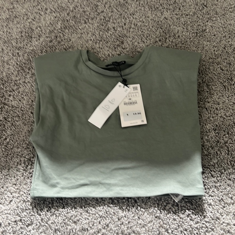 Zara Cropped padded shoulder tank